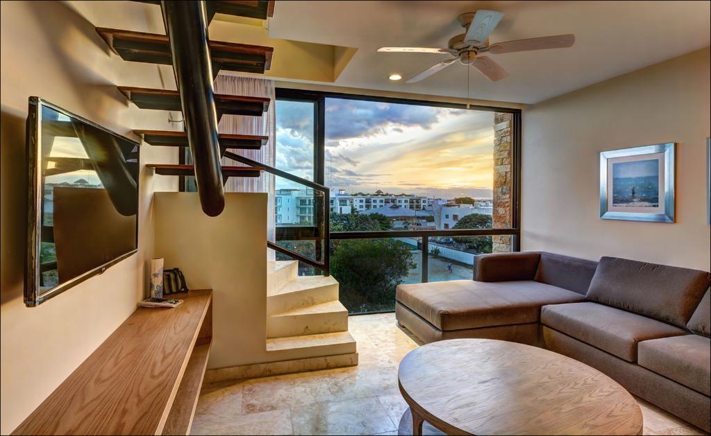 Anah Suites By Las Flores Vacation Rentals 신데 델 카르멘 외부 사진